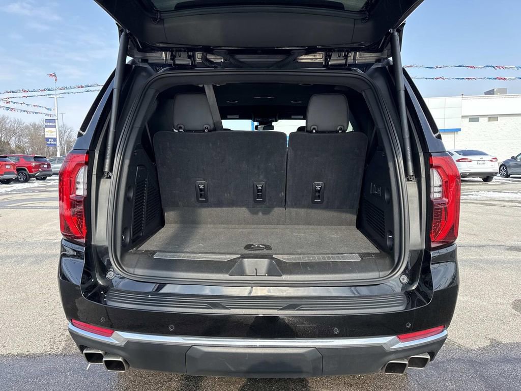 Used 2025 GMC Yukon Denali image 5