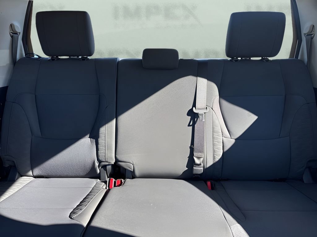 Used 2022 Toyota Tundra SR5 w/ SR5 Convenience Package image 10