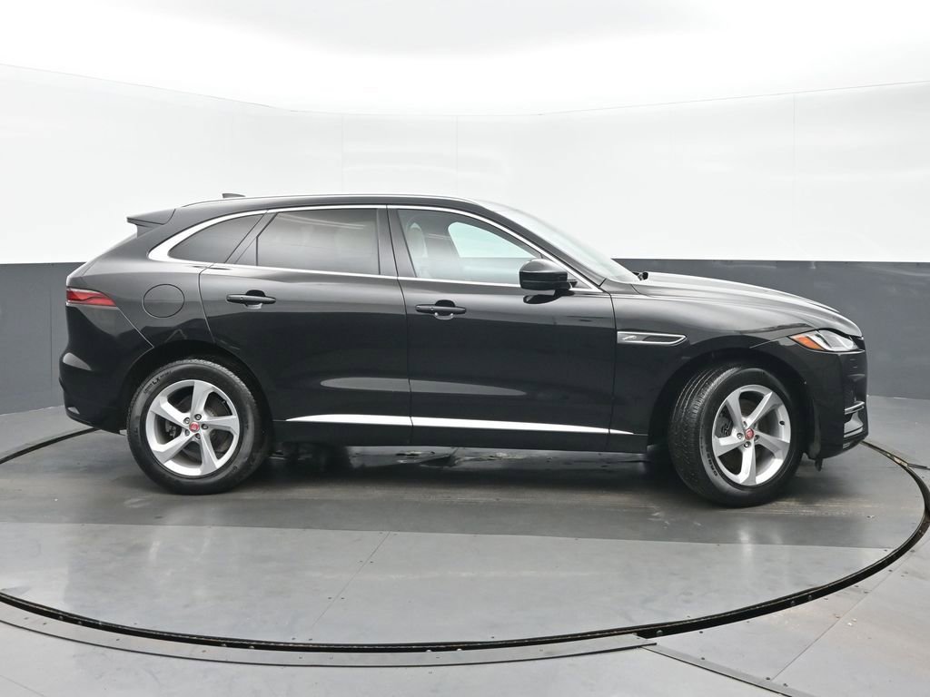 Used 2023 Jaguar F-PACE S image 2