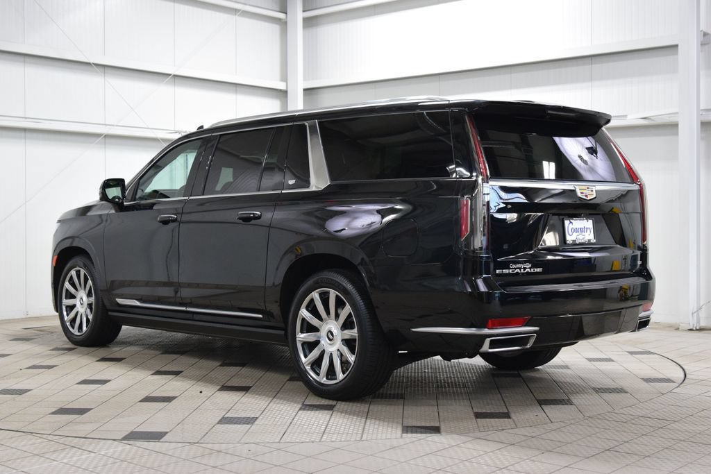 Used 2024 Cadillac Escalade ESV Premium Luxury Platinum AWD/4WD image 5