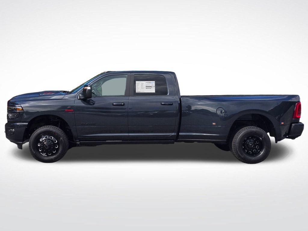 New 2026 RAM 3500 Laramie AWD/4WD image 16