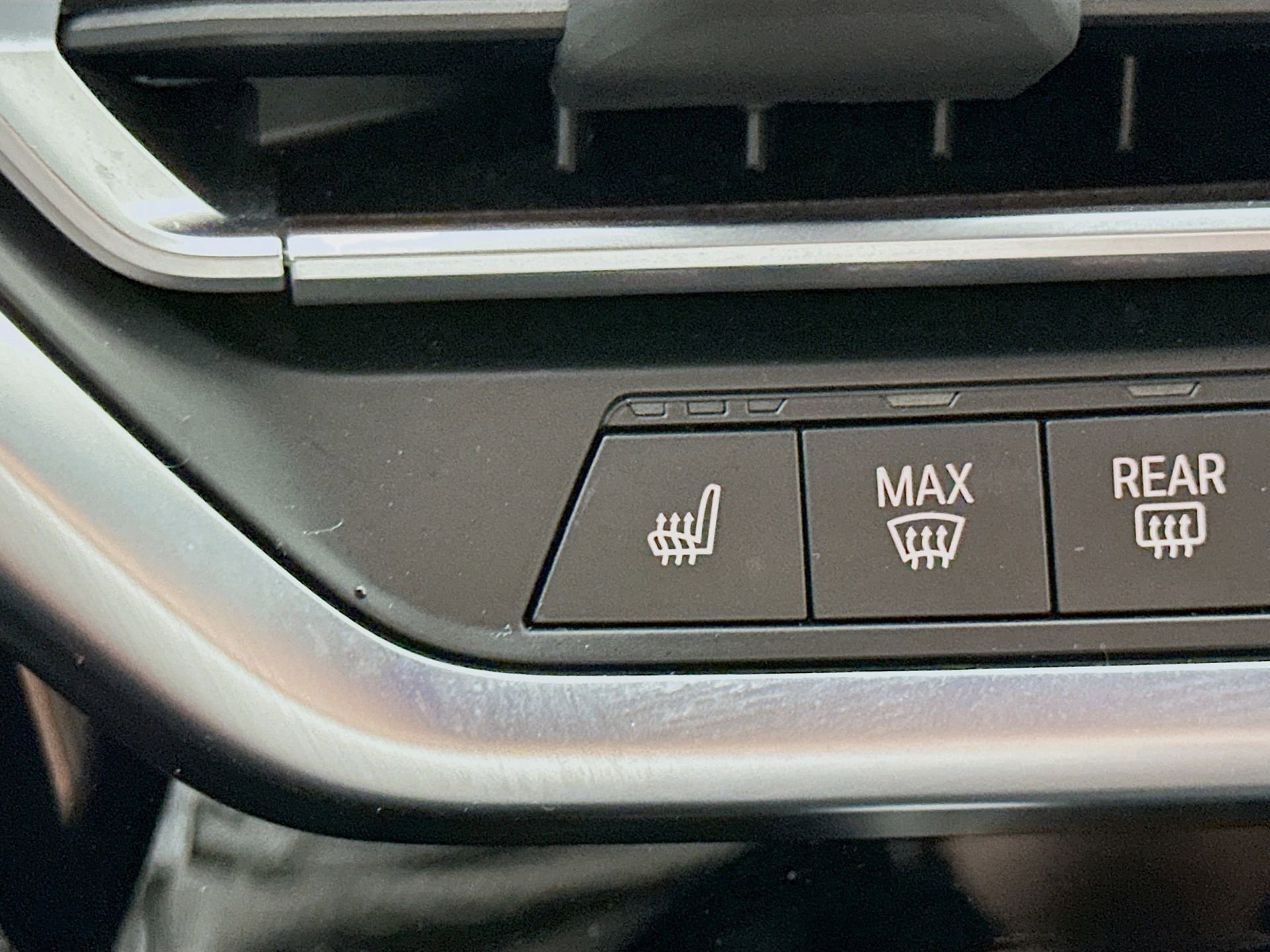 Used 2023 BMW X3 sDrive30i w/ M Sport Package image 21