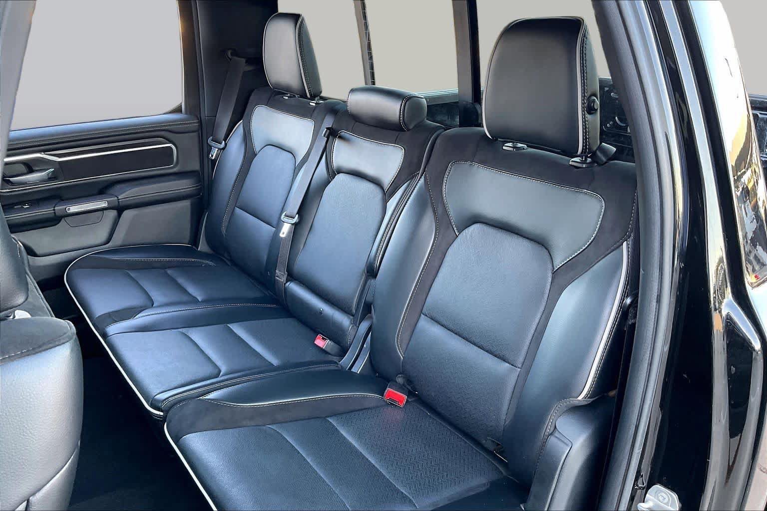 Used 2025 RAM 1500 Laramie AWD/4WD image 20