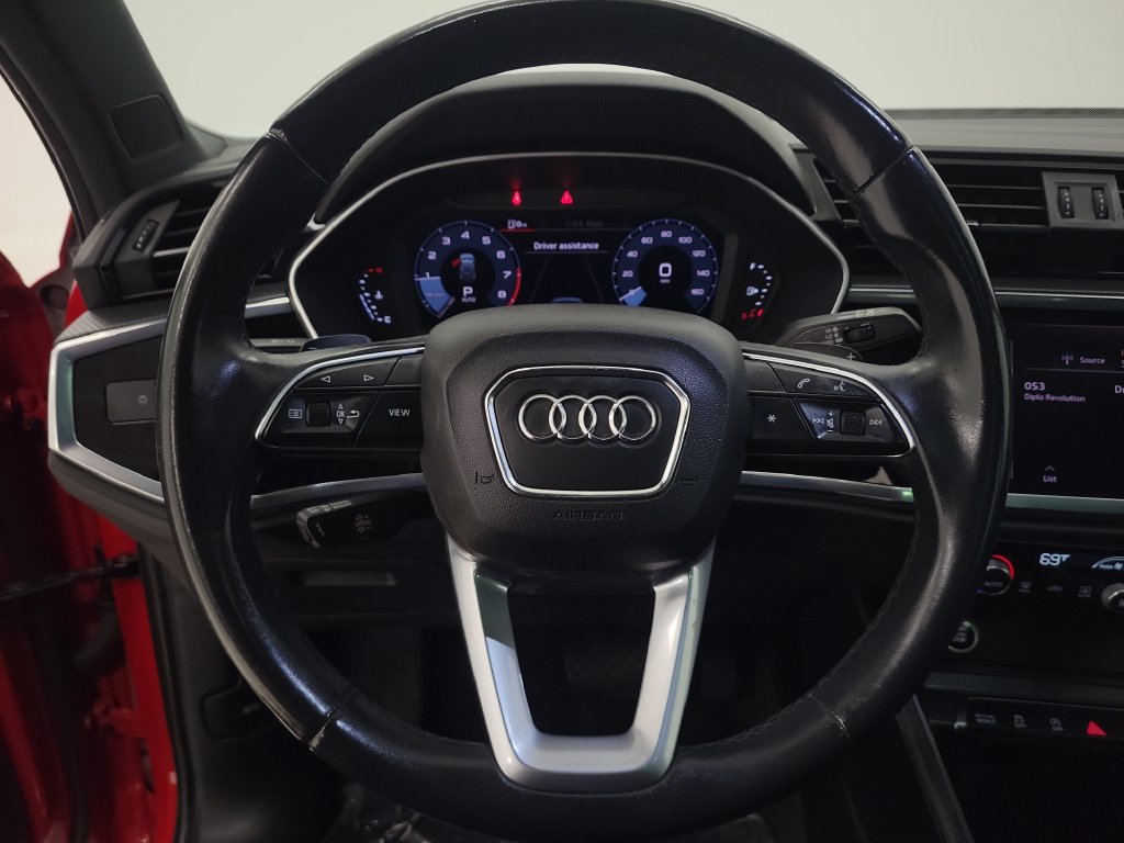 Used 2021 Audi Q3 2.0T Premium w/ Convenience Package AWD/4WD image 14