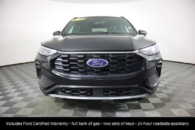 Certified 2024 Ford Escape ST-Line AWD/4WD image 12