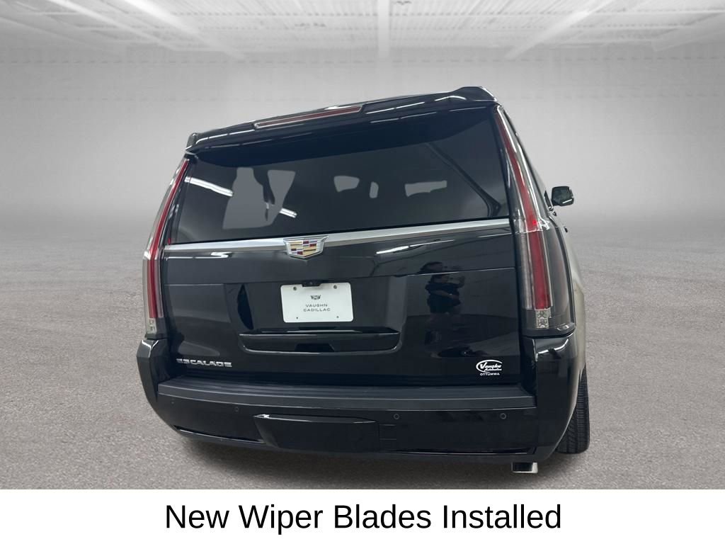 Used 2018 Cadillac Escalade ESV Luxury AWD/4WD image 12