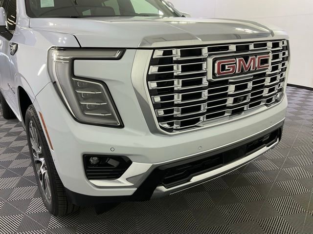 New 2026 GMC Yukon Denali w/ Denali Reserve Package image 10