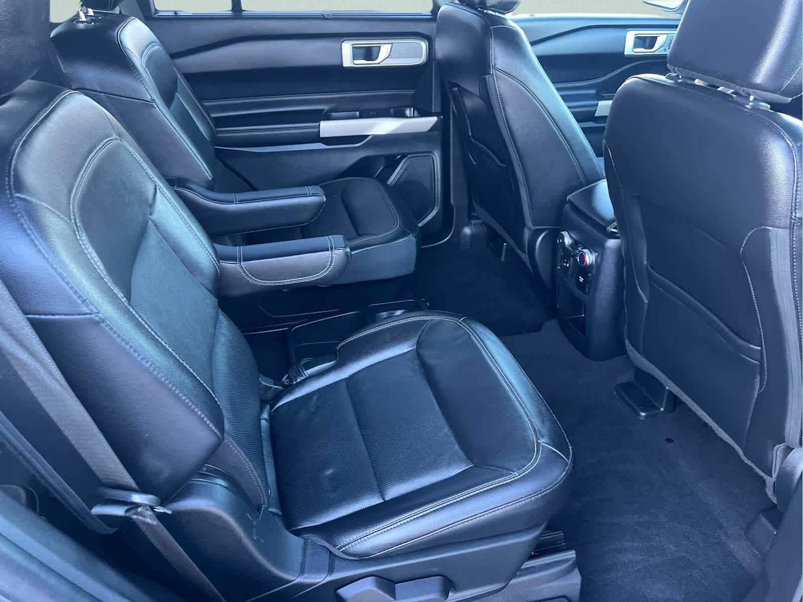 Used 2021 Ford Explorer Limited w/ Equipment Group 301A image 21