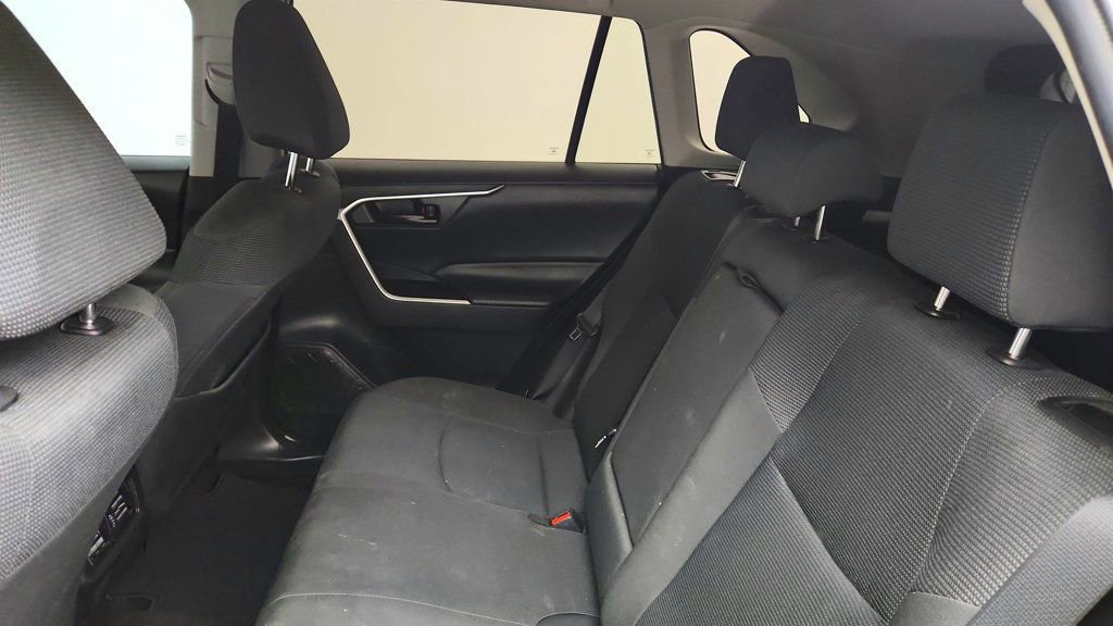 Used 2023 Toyota RAV4 LE AWD/4WD image 19