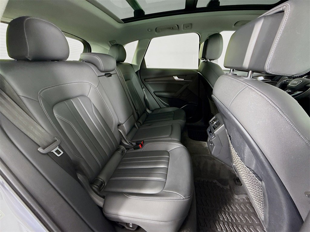 Used 2021 Audi Q5 2.0T Premium Plus w/ Premium Plus Package image 27