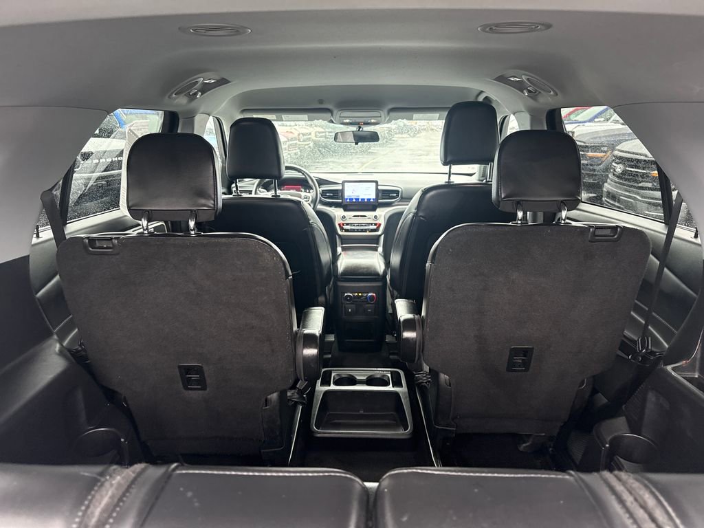Used 2021 Ford Explorer XLT w/ Equipment Group 202A image 14