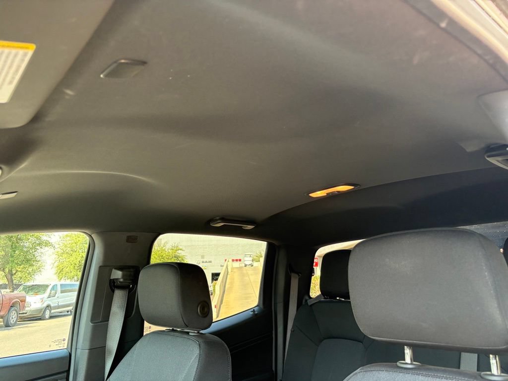 Used 2024 Chevrolet Colorado W/T RWD image 10