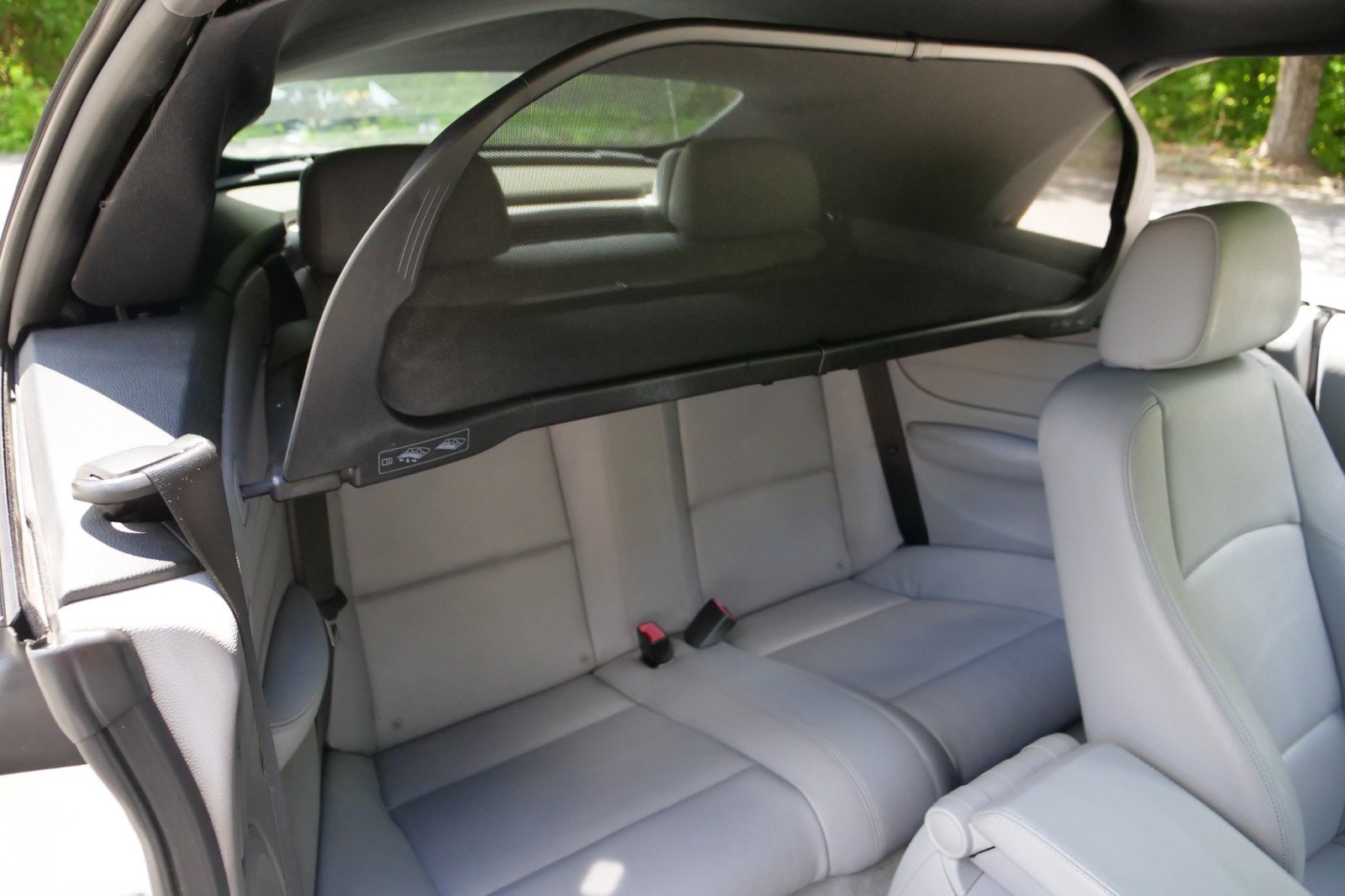 Used 2011 BMW 135i Convertible RWD image 30