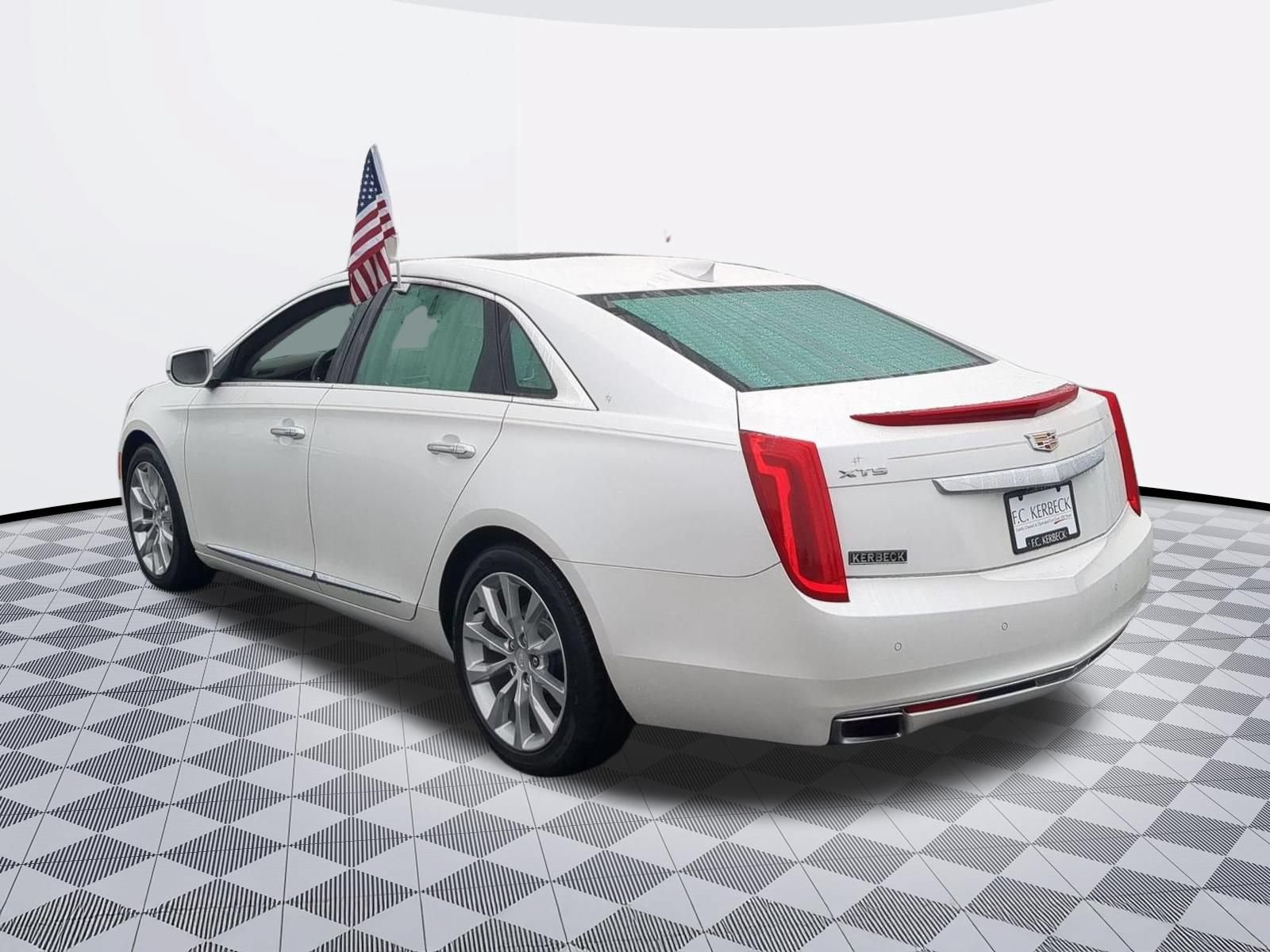 Certified 2016 Cadillac XTS Luxury w/ Driver Awareness Package FWD image 5