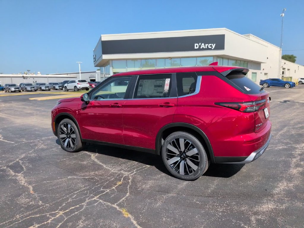 New 2026 Mitsubishi Outlander SE AWD/4WD image 12
