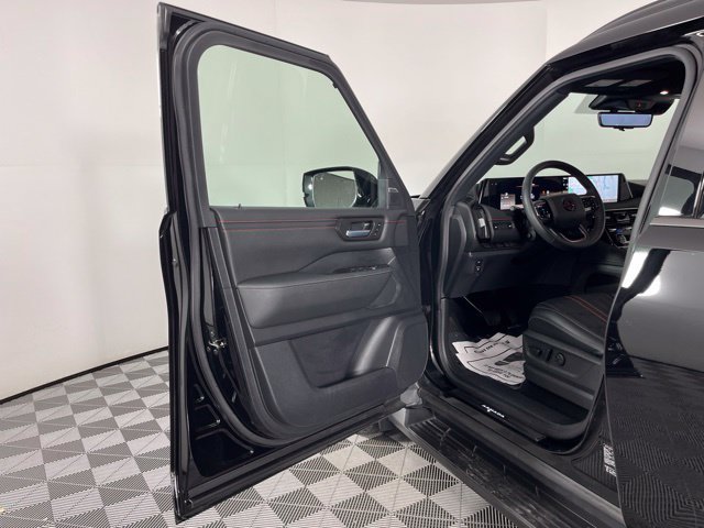 Used 2026 Nissan Armada PRO-4X AWD/4WD image 18