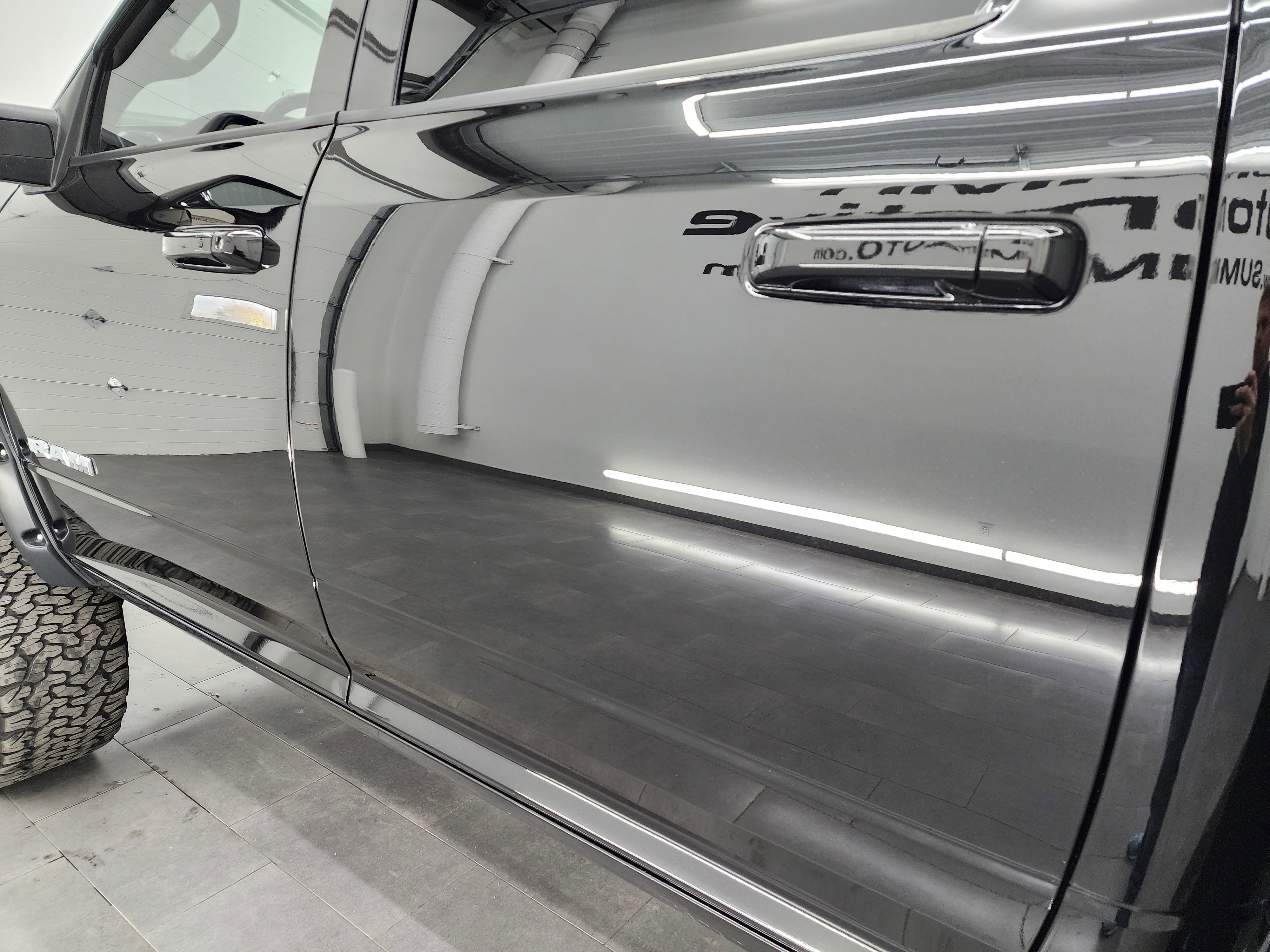 Used 2023 RAM 3500 Laramie image 34