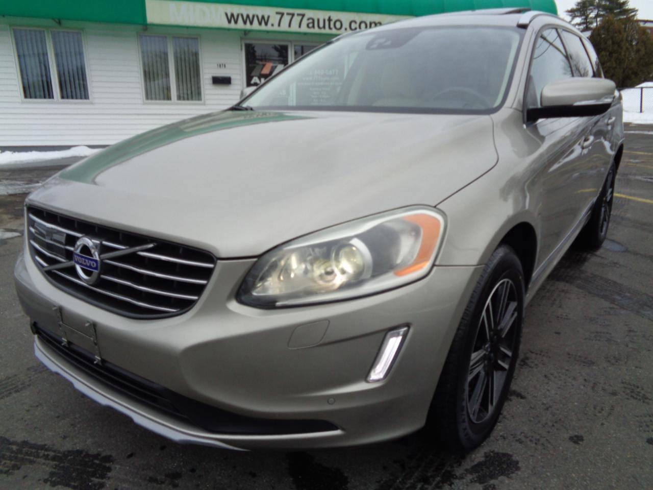 Used 2016 Volvo XC60 T5 Platinum w/ Protection Package FWD image 14