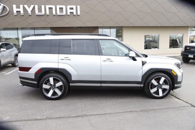 Certified 2025 Hyundai Santa Fe Limited image 2