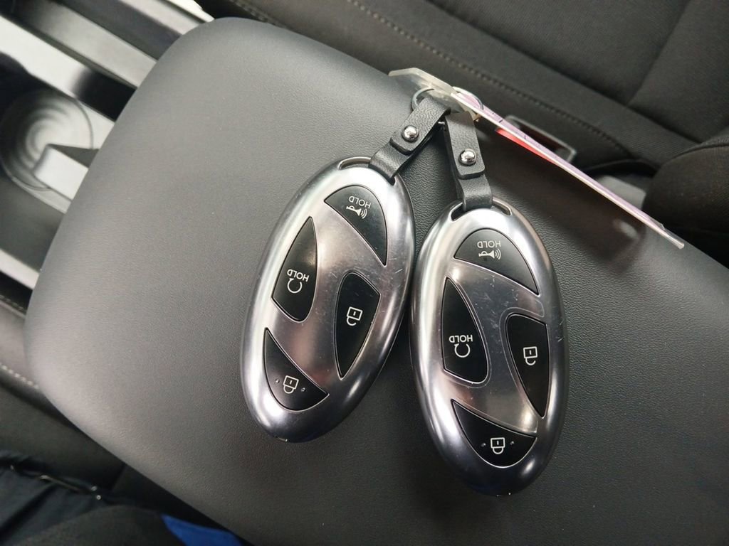 Used 2026 Hyundai Kona SEL Sport image 6