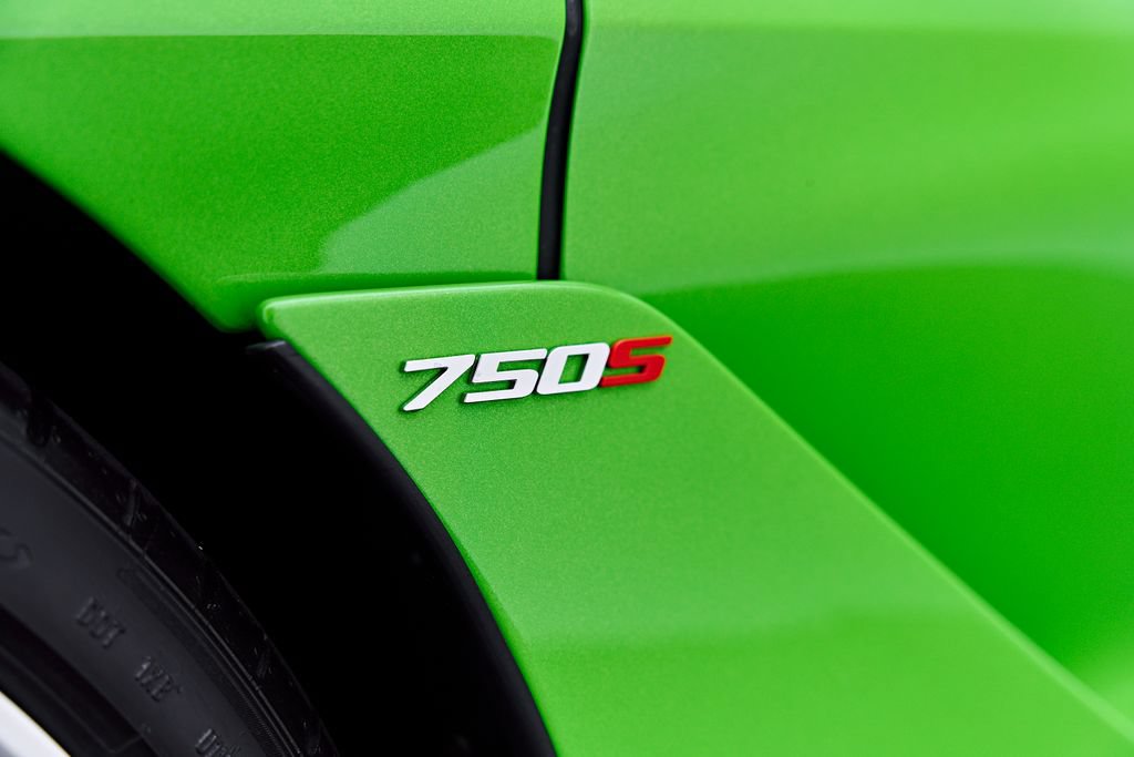 Used 2025 McLaren 750S Spider RWD image 45