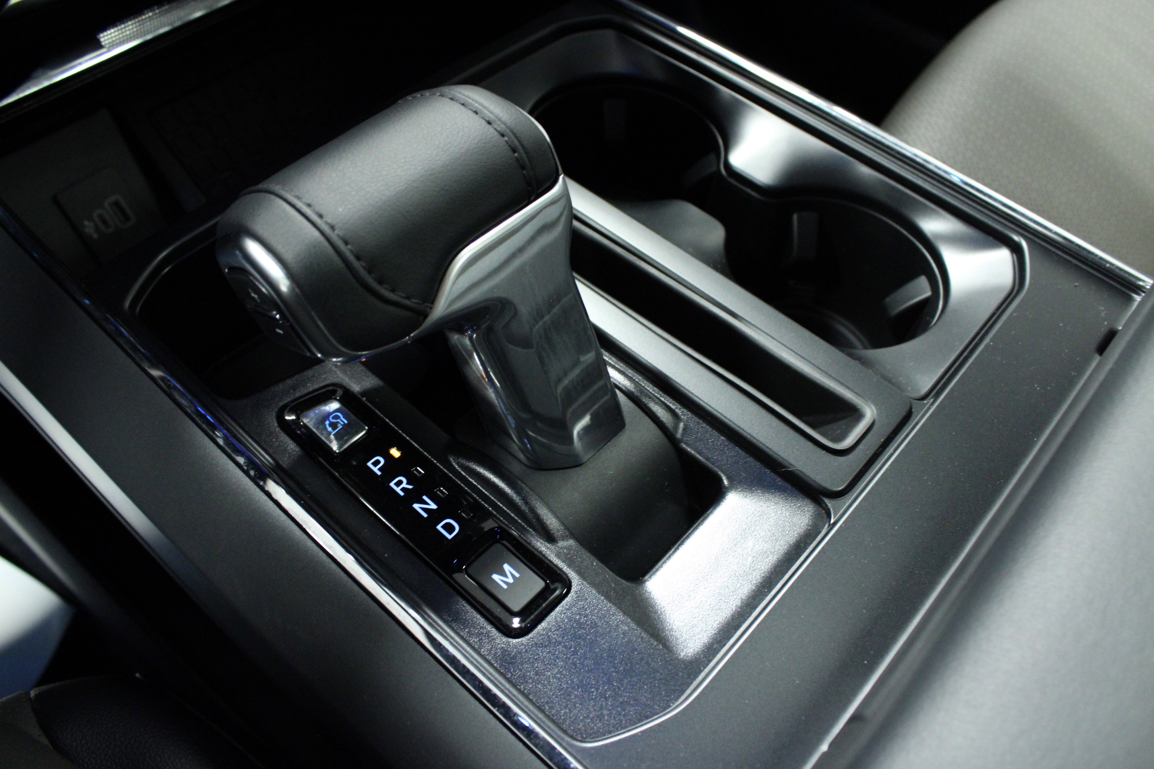 Used 2025 Ford F150 Lariat w/ Equipment Group 502A High image 25