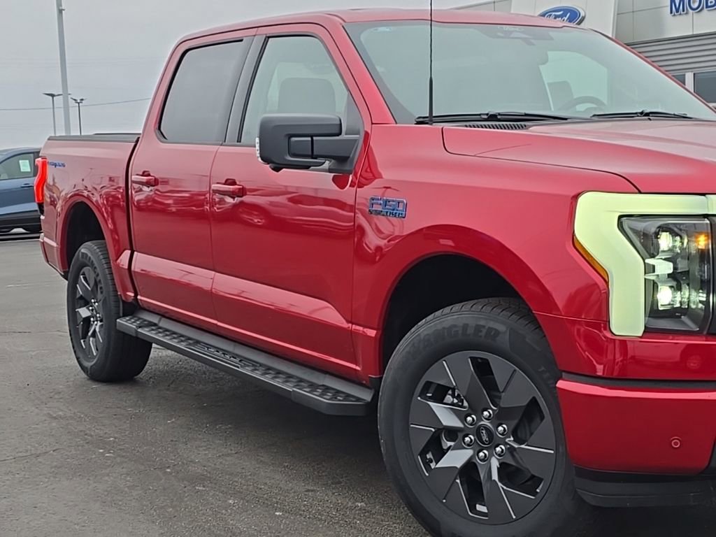 New 2025 Ford F150 Lightning Flash AWD/4WD image 80