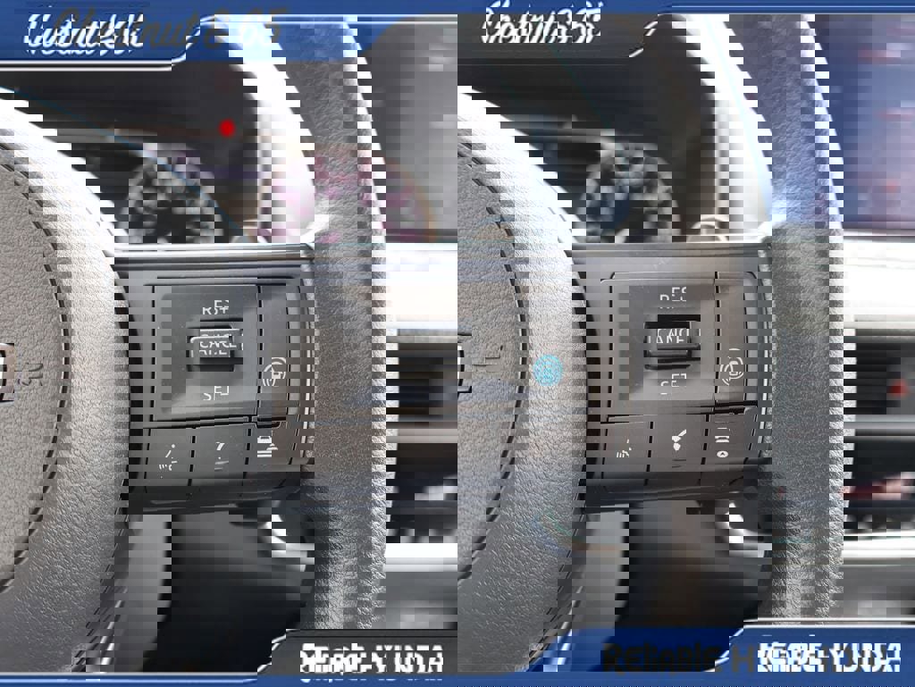 Used 2024 Nissan Rogue SV AWD/4WD image 29