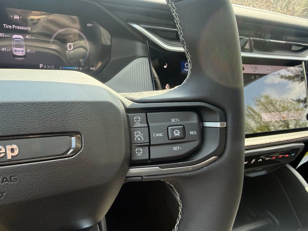 New 2026 Jeep Cherokee Limited AWD/4WD image 18