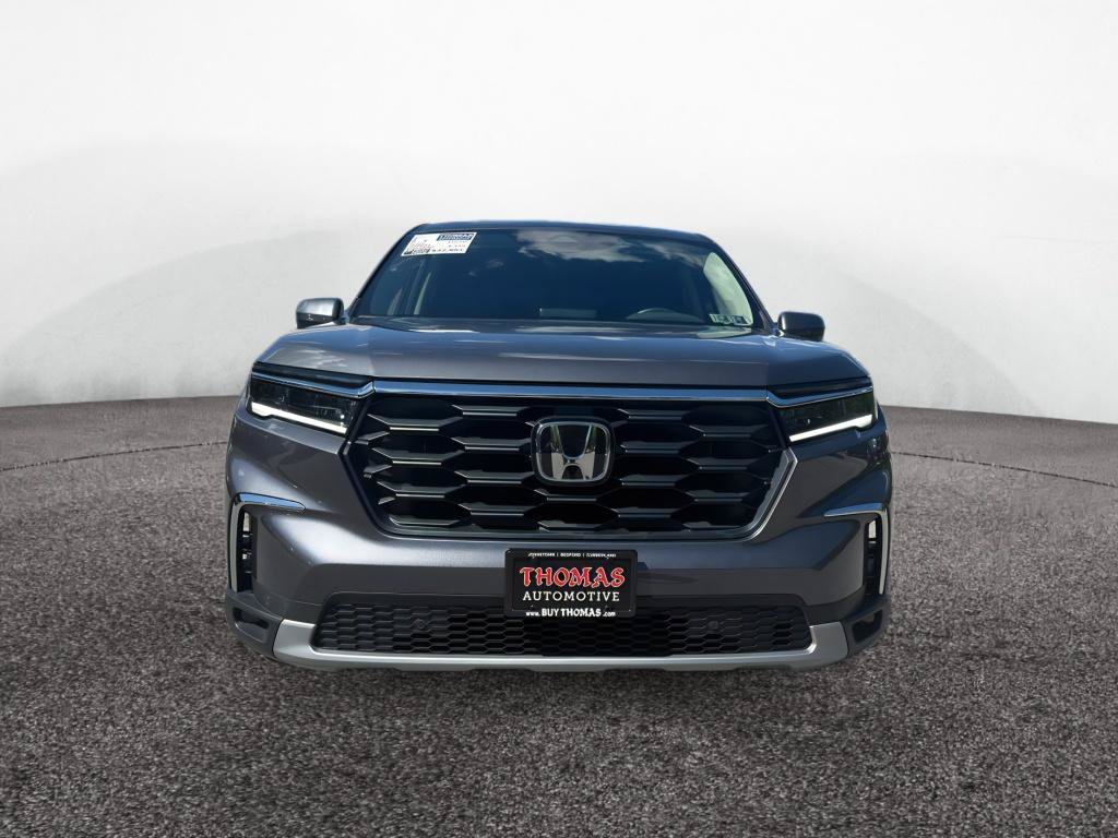 Used 2025 Honda Pilot EX-L image 2