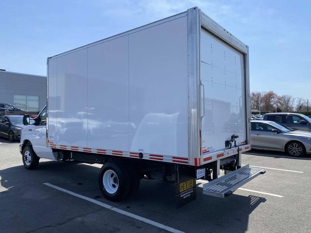 Used 2024 Ford E-450 and Econoline 450 Super Duty w/ Power Windows & Locks Group RWD image 6