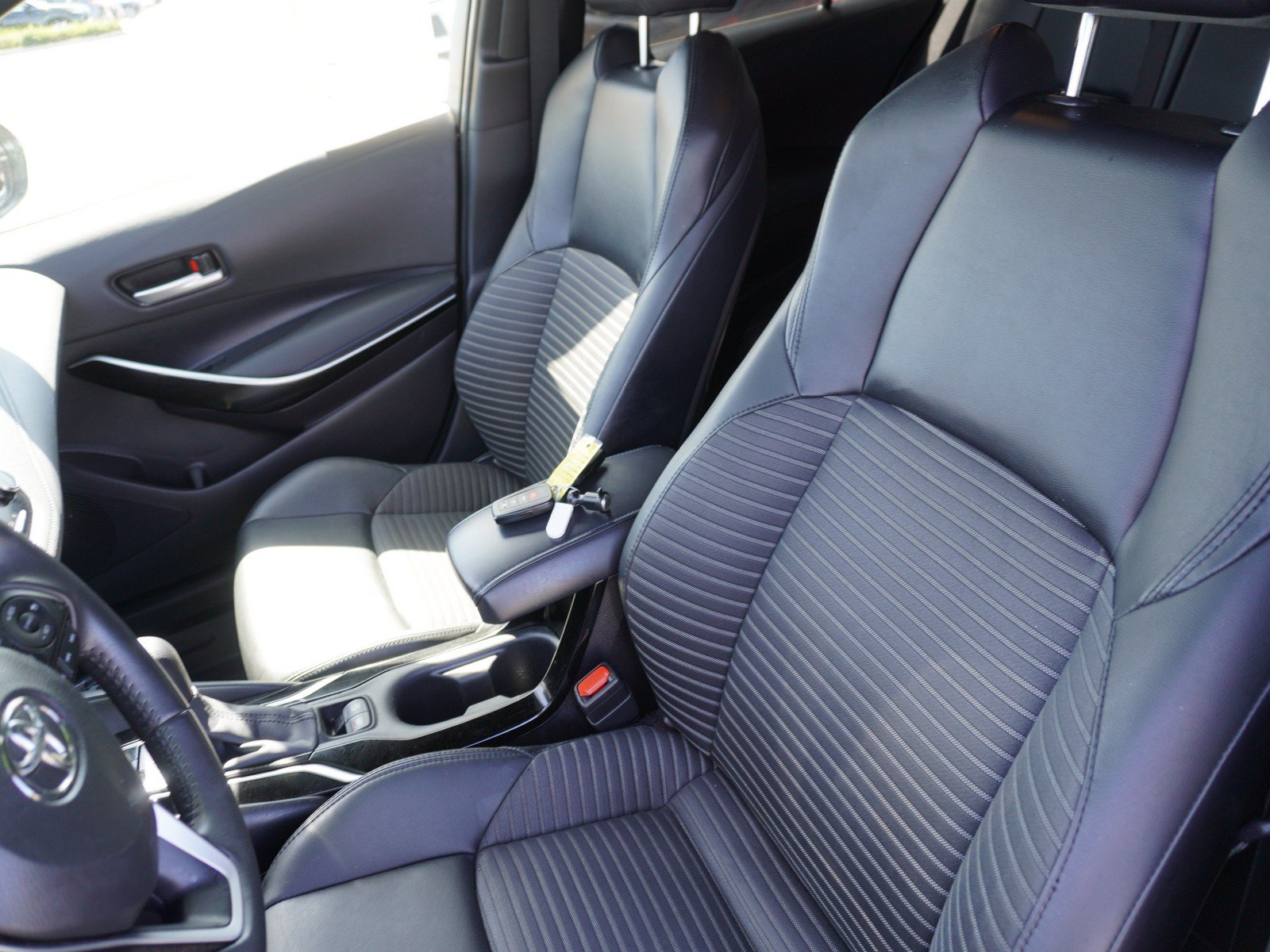 Used 2021 Toyota Corolla XSE w/ Carpet Mat Package (TMS) FWD image 21