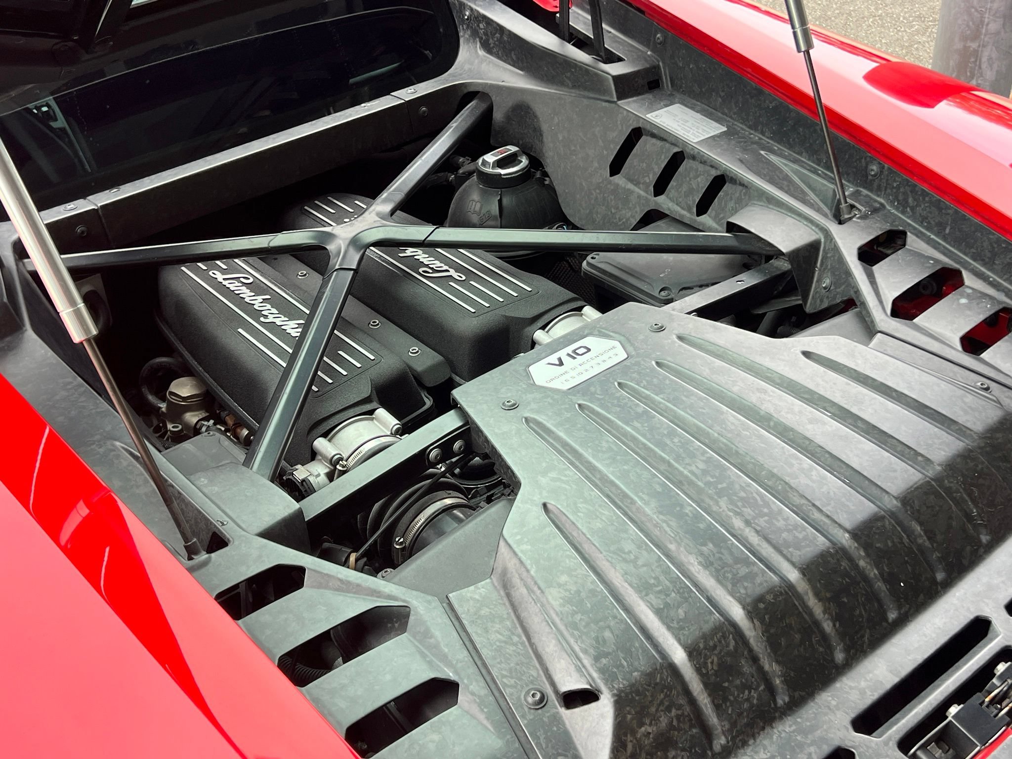 Used 2016 Lamborghini Huracan LP 580-2 RWD image 35