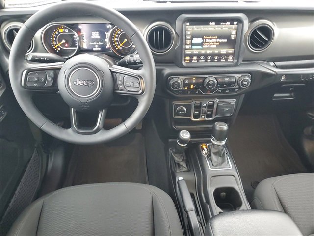 Used 2023 Jeep Wrangler Willys image 12