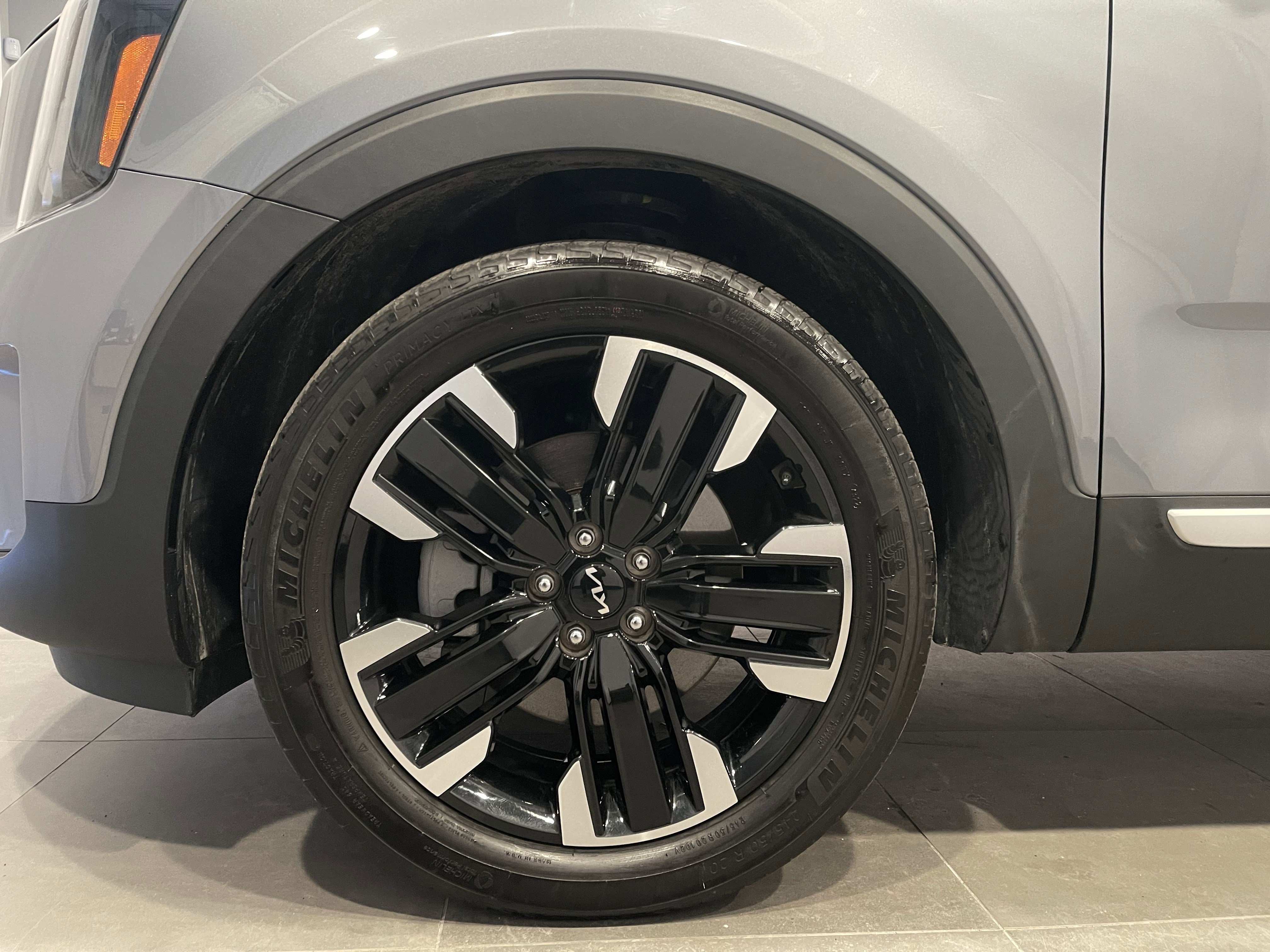 Used 2023 Kia Telluride SX Prestige image 8