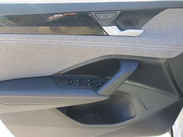 Certified 2025 Volkswagen Tiguan S image 19