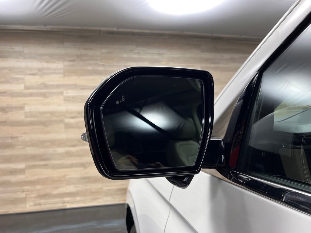 Used 2024 Ford Expedition Limited w/ Excursion Package AWD/4WD image 32