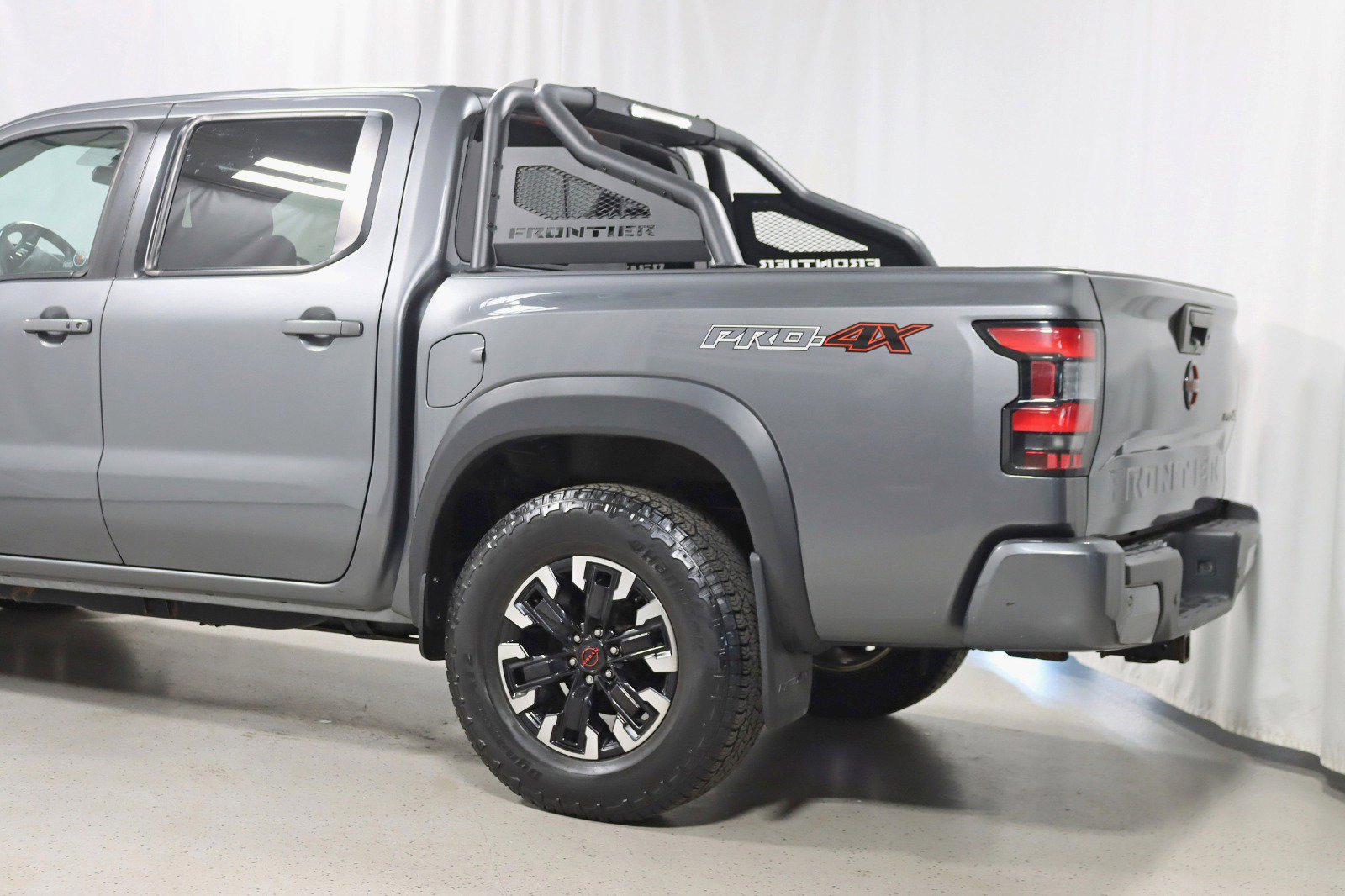 Used 2022 Nissan Frontier PRO-4X AWD/4WD image 10