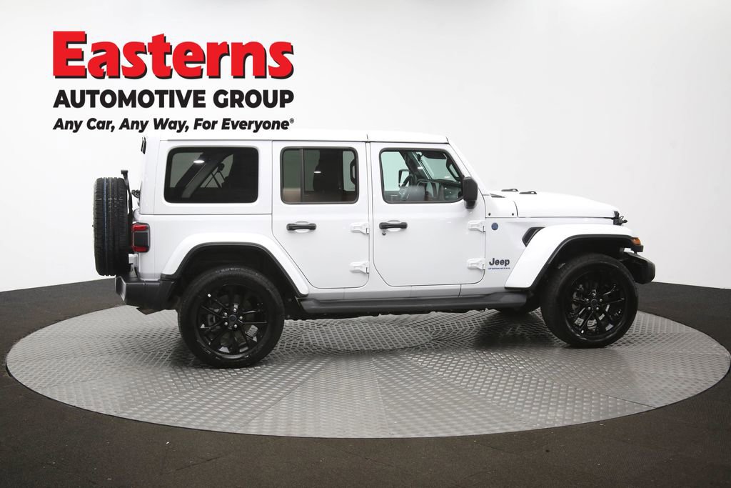 Used 2025 Jeep Wrangler Unlimited Sahara image 44
