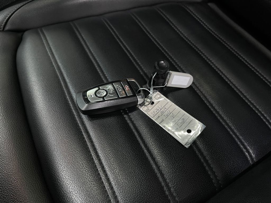 Used 2019 Ford Edge SEL w/ Equipment Group 201A image 38