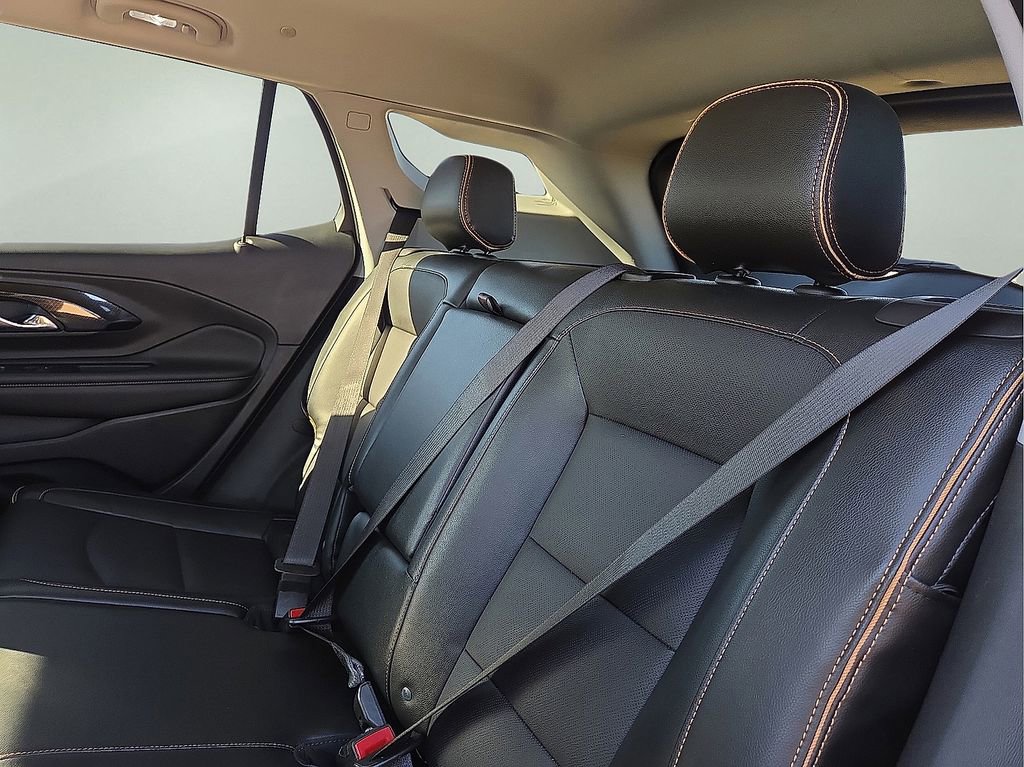 Used 2023 GMC Terrain AT4 image 21