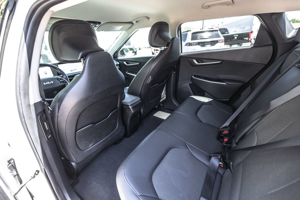 Used 2024 Kia EV6 Light AWD/4WD image 29