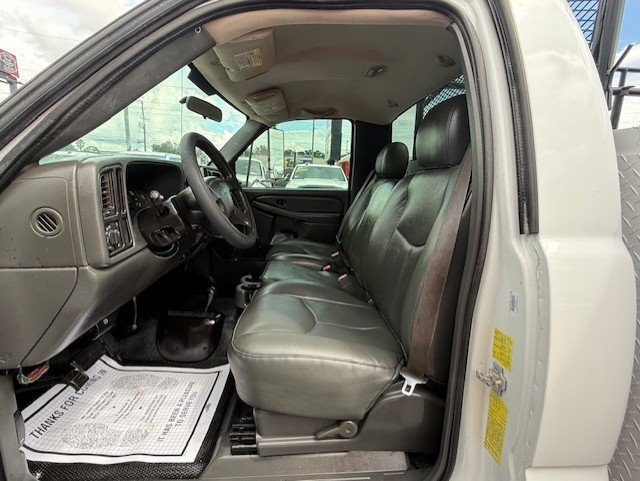 Used 2005 GMC Sierra 3500 W/T w/ Skid Plate Package image 16