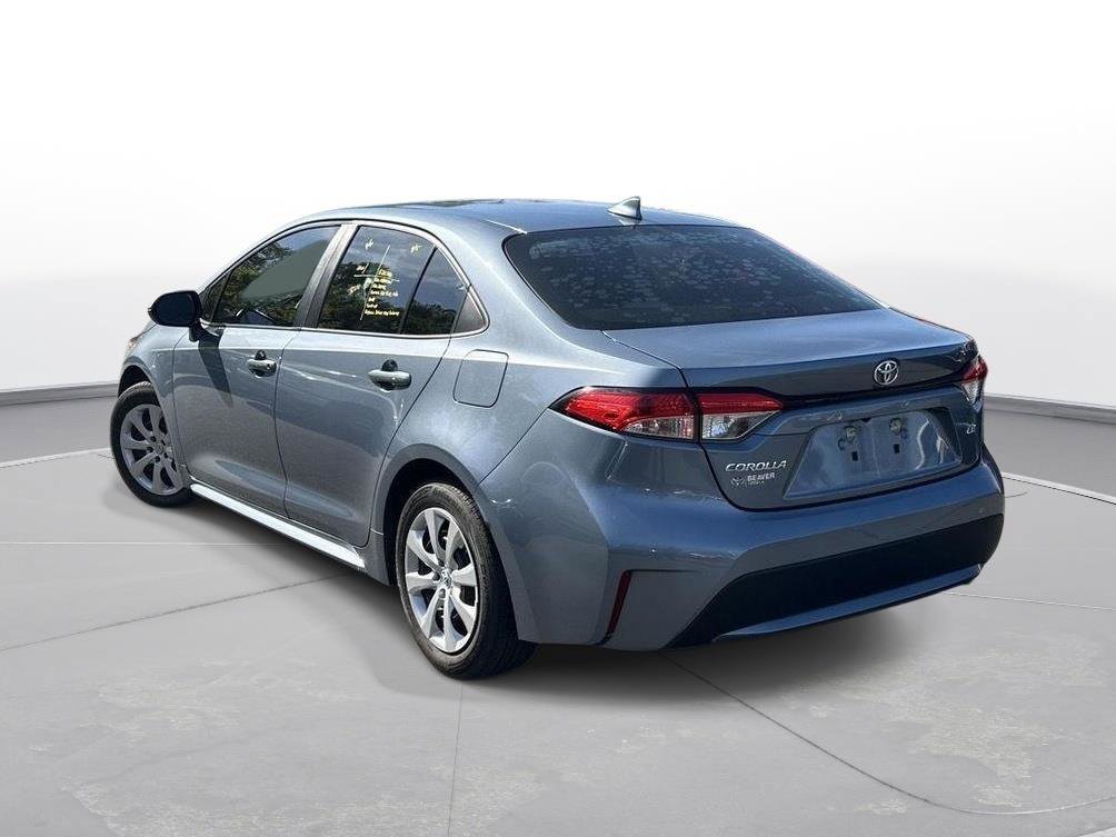 Used 2021 Toyota Corolla LE image 8