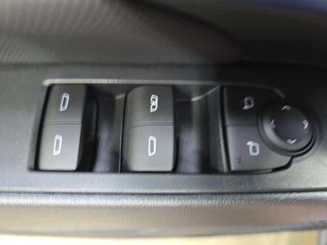 New 2026 Chevrolet Equinox EV LT FWD image 31