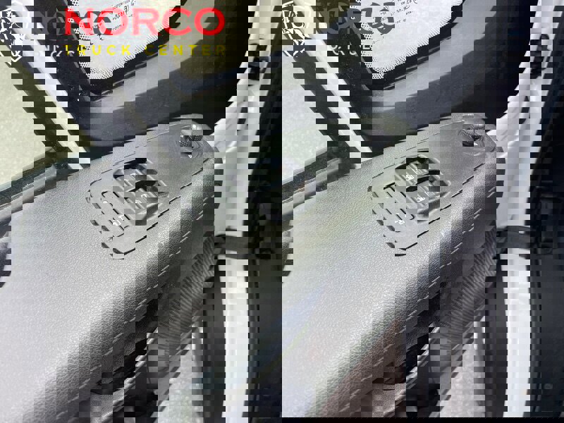 Used 2023 RAM ProMaster 2500 image 16