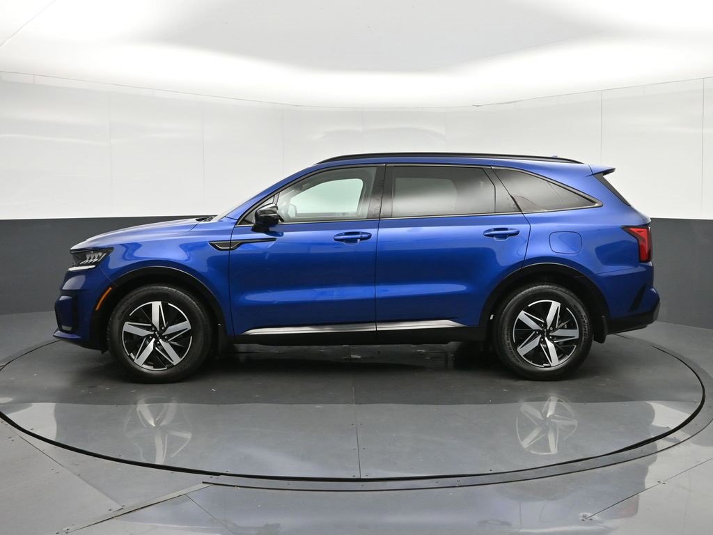 Used 2022 Kia Sorento S image 4