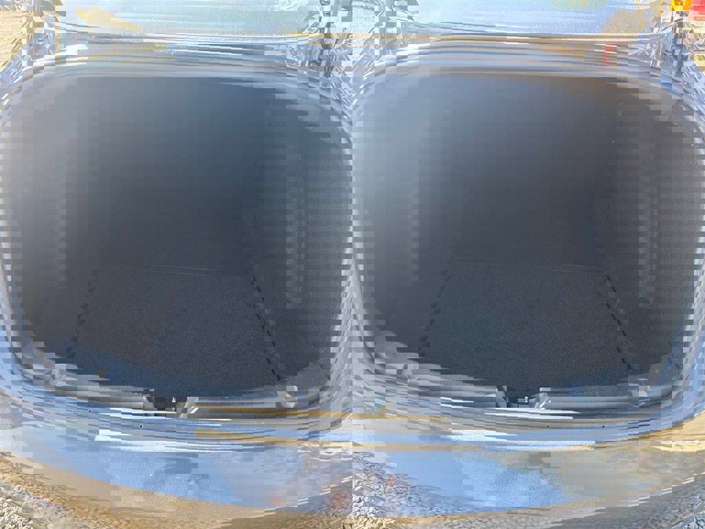 Used 2023 Tesla Model 3 Standard Range image 23