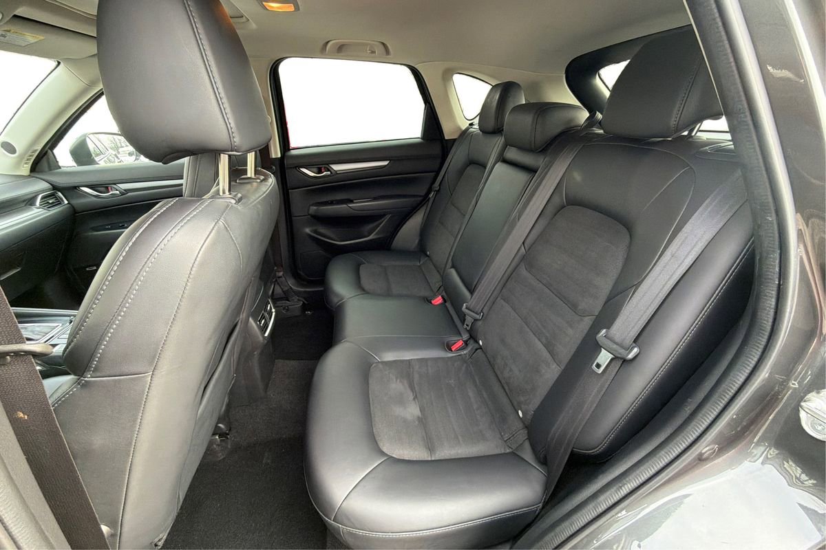 Used 2018 MAZDA CX-5 Touring w/ Preferred Equipment Package image 10