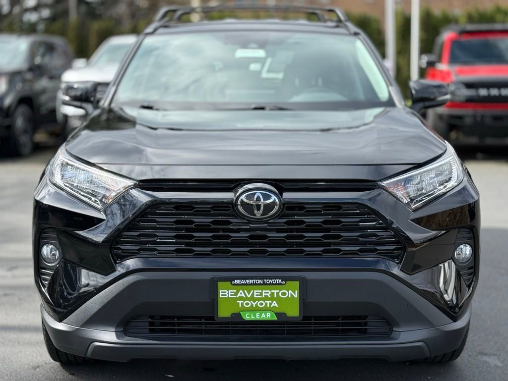 Used 2020 Toyota RAV4 XLE w/ XLE Grade Weather Package image 8